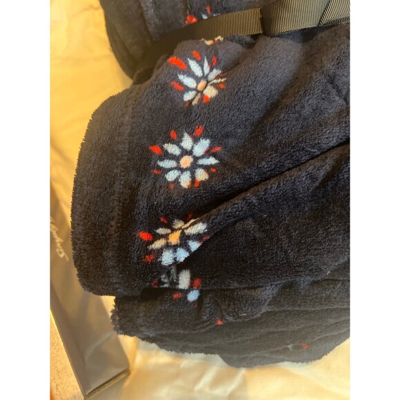 vera bradley throw blanket - Picture 4 of 5